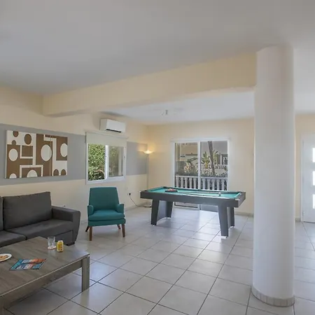 Your Dream Holiday With Private Pool In Most Exclusive Neighbourhood 1384 Айя-Напа
